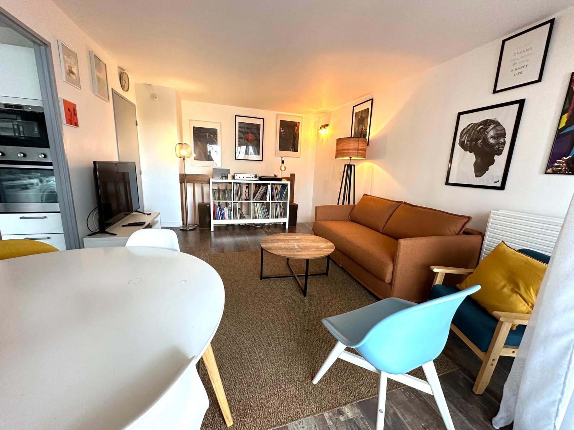 Cosy Duplex Avec Parking A Paris 19 By Immo Kit Bnb Bagian luar foto