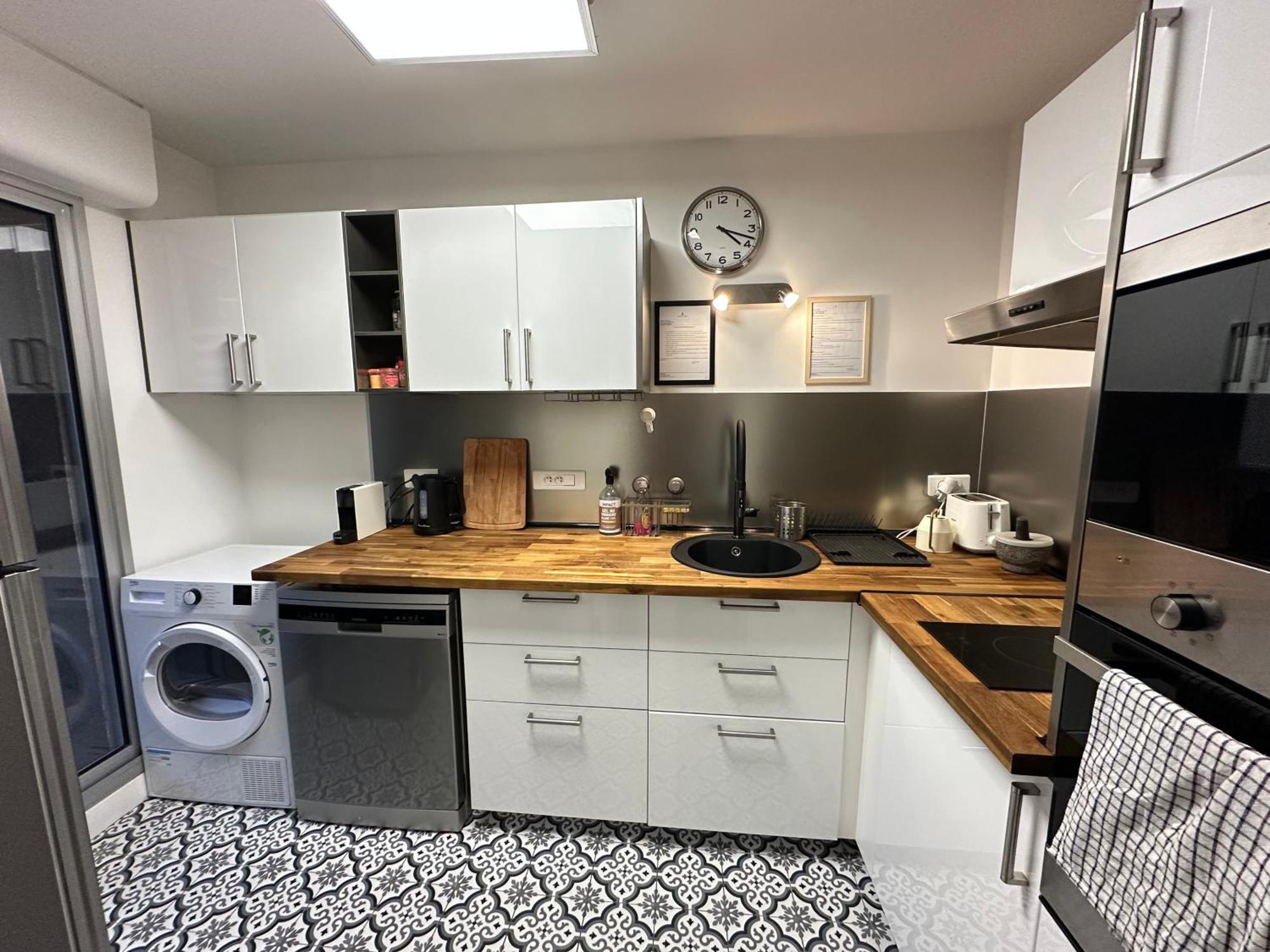 Cosy Duplex Avec Parking A Paris 19 By Immo Kit Bnb Bagian luar foto
